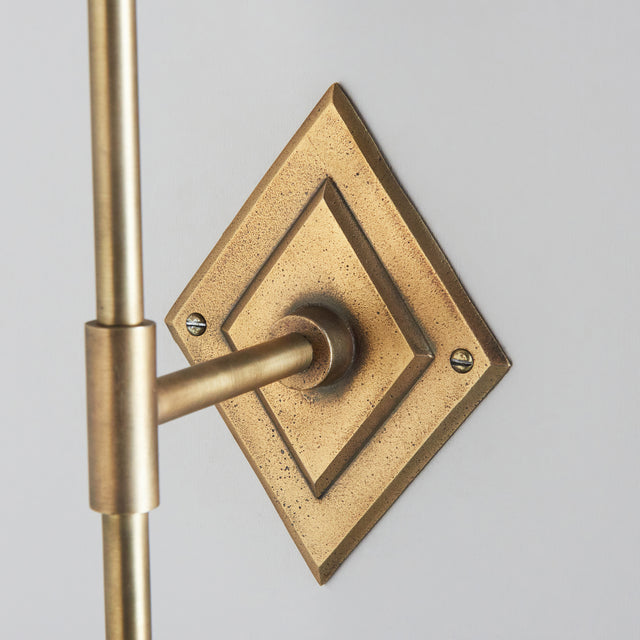 Diamond Tall Wall