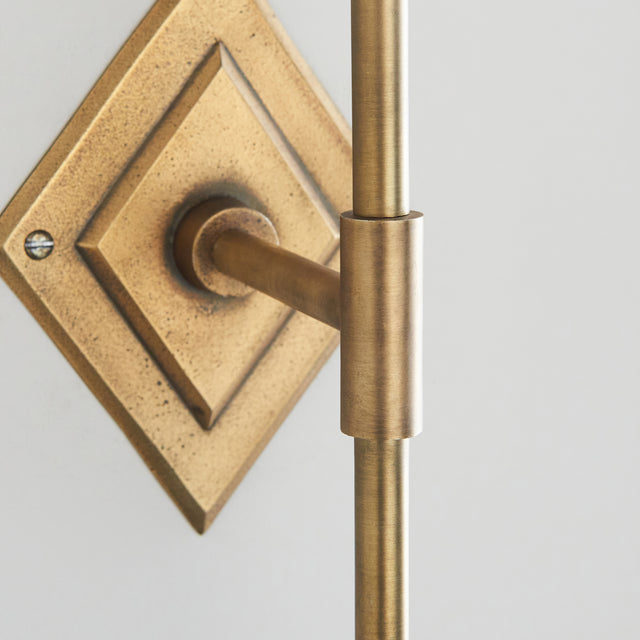 Diamond Tall Wall