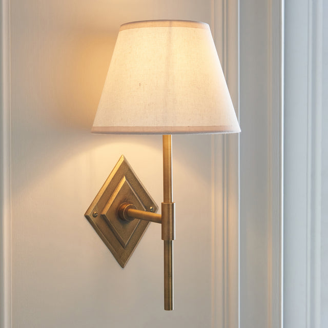 Diamond Tall & Ivy 20cm Wall
