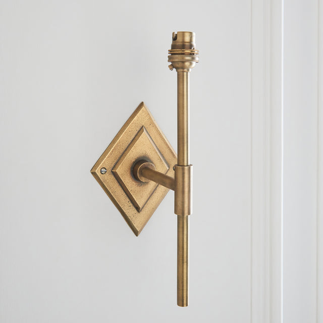 Diamond Tall & Ivy 20cm Wall