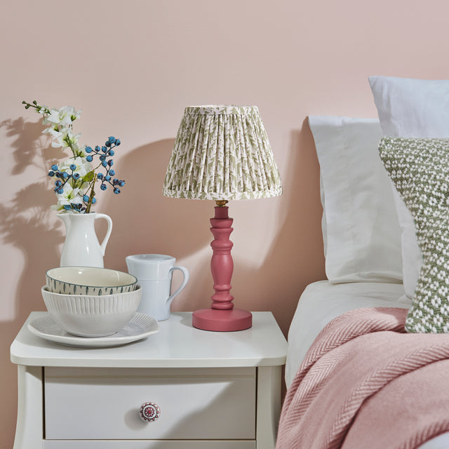 Bibury & Leaf 20cm Table