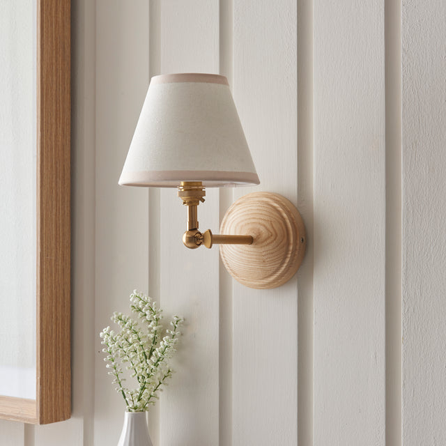 Wood Wing & Ivy 16cm Wall