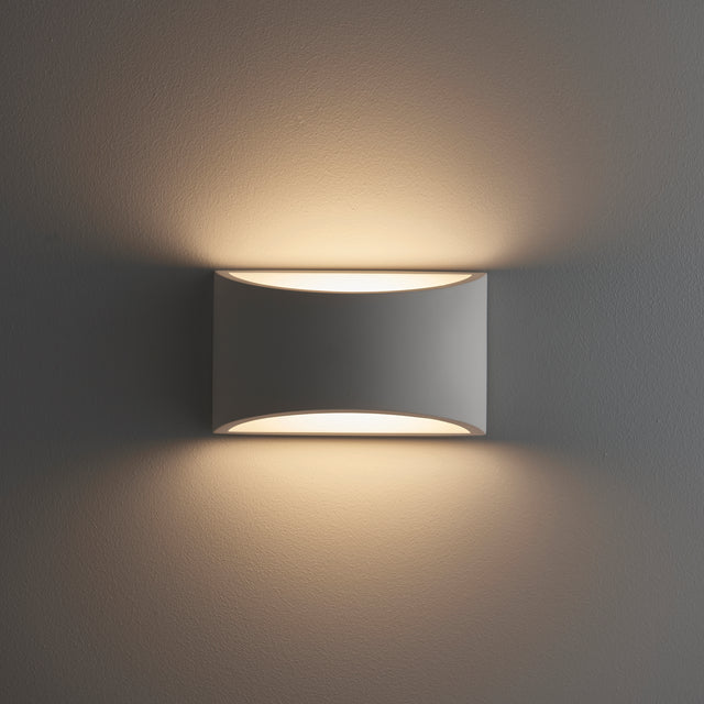 Toko 1lt 200mm wall 3W warm white