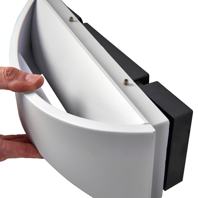 Vulcan CCT 300mm 1lt wall IP65