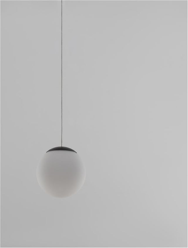 NUVOLE Sandy Black Aluminium & Opal Glass LED 8 Watt 220 - 240 Volt 400Lm 3000K IP20 D: 13 W: 13 H: 150 cm Adjustable Height