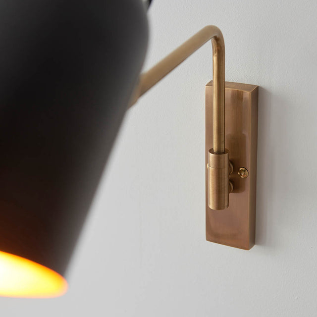 Navren Swing arm wall