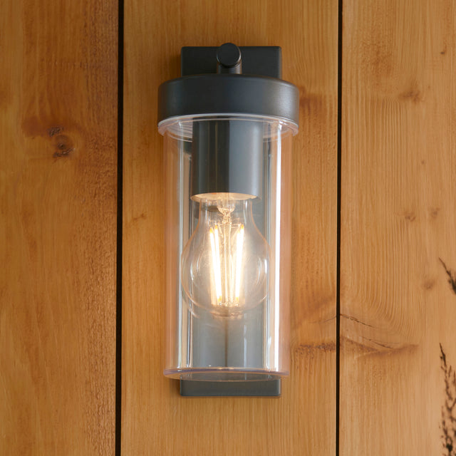 Hayden wall IP44 15W