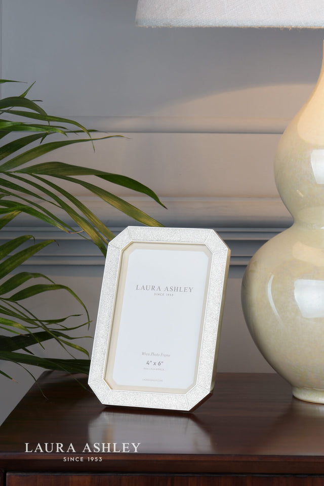 Laura Ashley Wren Photo Frame Polished Silver Glitter 4x6 Inch