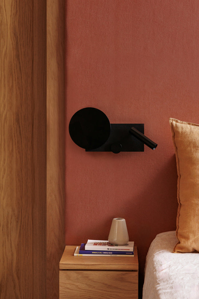 KLEE wall lamp with reader
