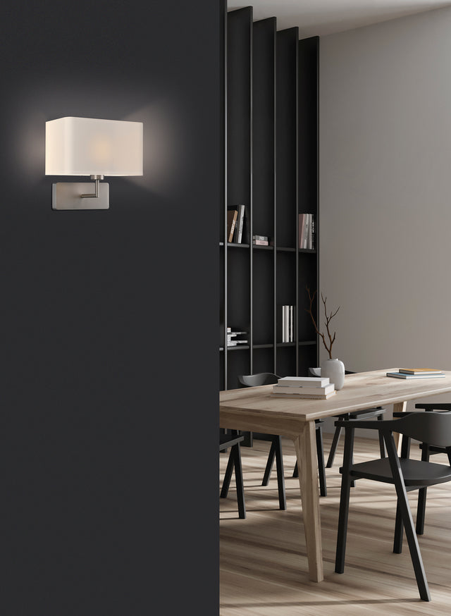 Romeo Wall Lamp
