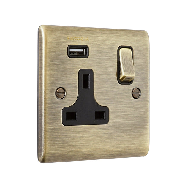 13A 1G DP Switched Socket with 2.1V USB