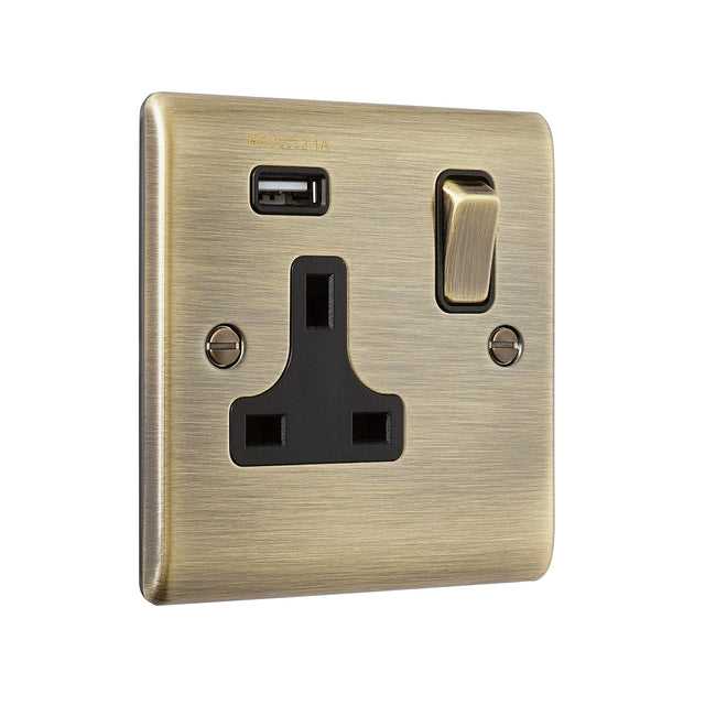 13A 1G DP Switched Socket with 2.1V USB