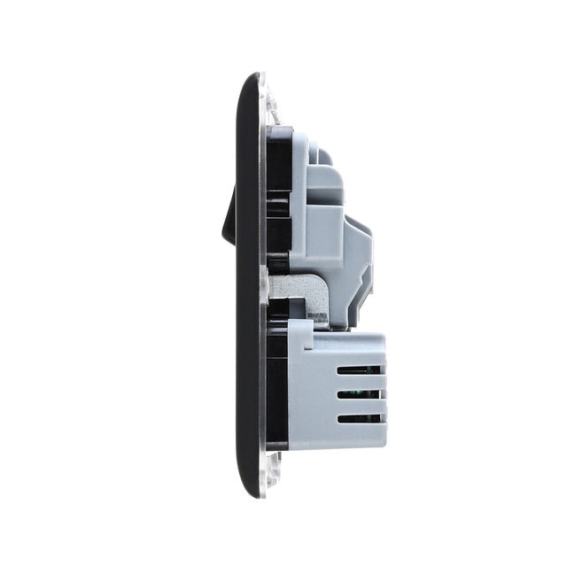 13A 1G DP Switched Socket with 2.1V USB