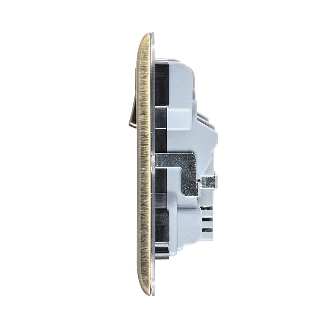 13A 2G DP Switched Socket with 15.5W USB A+C