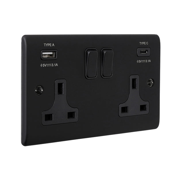 13A 2G DP Switched Socket with 15.5W USB A+C