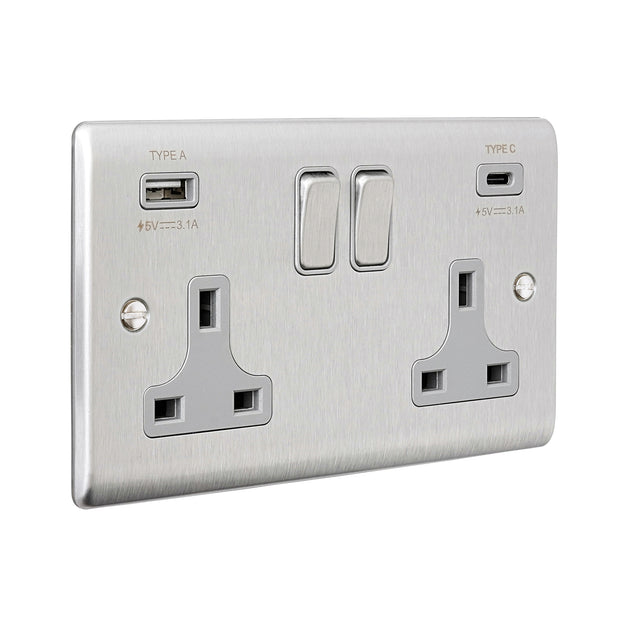 13A 2G DP Switched Socket with 15.5W USB A+C