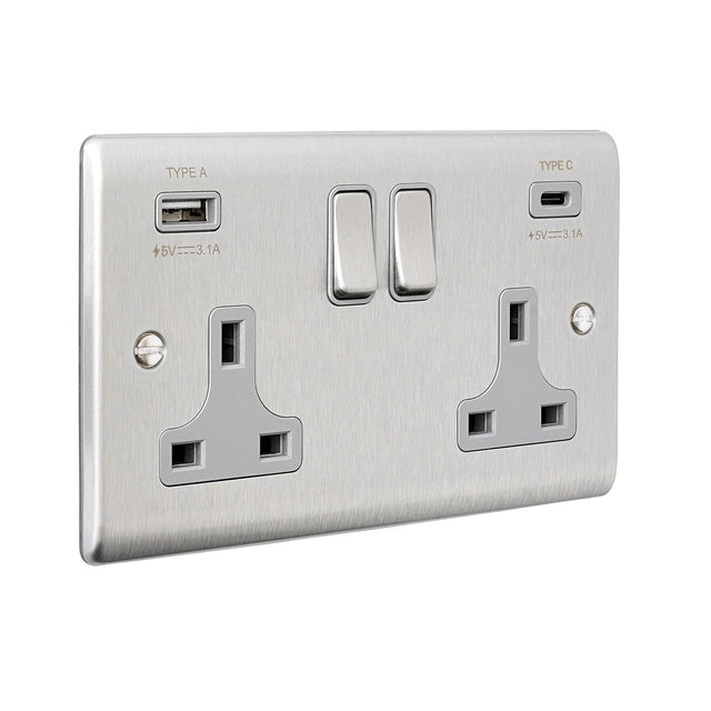 13A 2G DP Switched Socket with 15.5W USB A+C