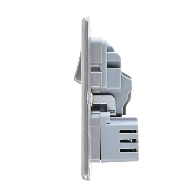 13A 1G DP Switched Socket with 2.1V USB