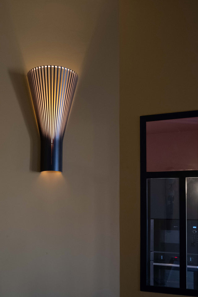 Secto Wall lamp with cable