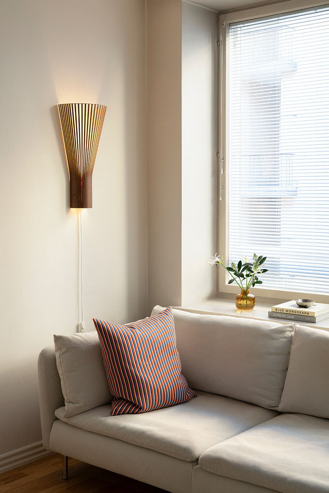 Secto Wall lamp with cable