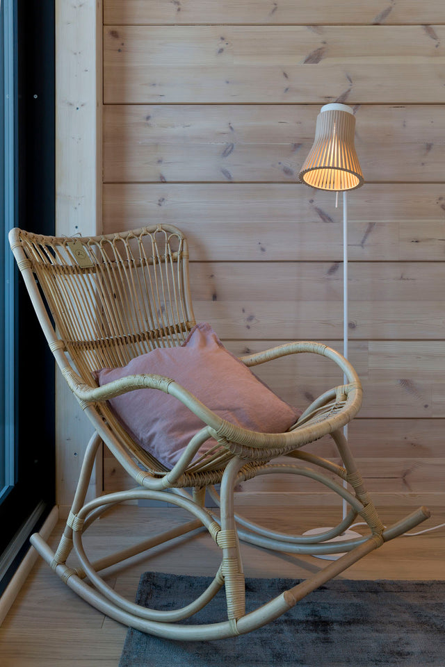 Petite Floor lamp