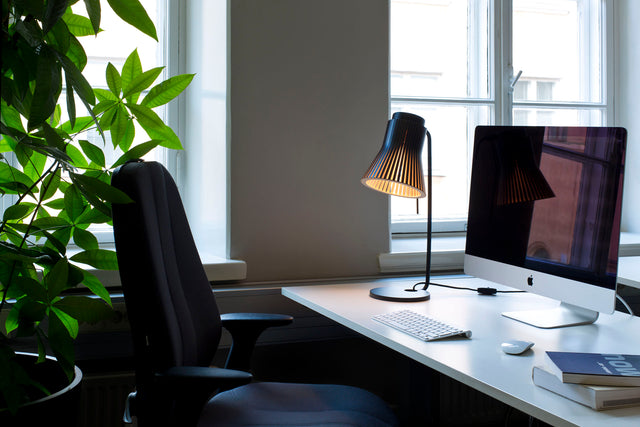 Petite Table lamp