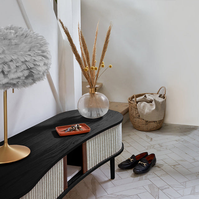 Audacious | tv bench