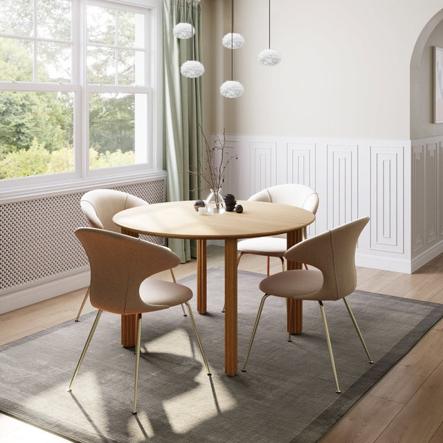Comfort Circle | dining table