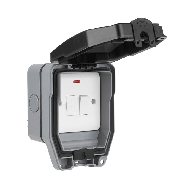 13A Switched Fused Spur Unit with Neon