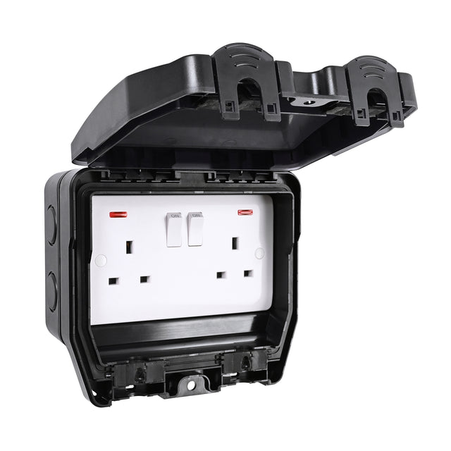 13A 2G DP Switched Socket