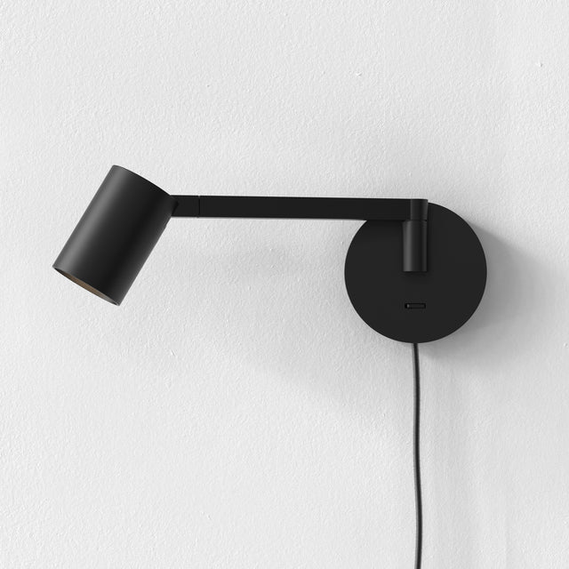 Ascoli Swing Plug In