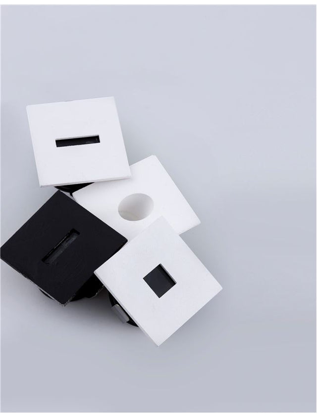 PASSAGIO White Aluminium LED 1 Watt 41,36Lm 3000K 3 Volt 50Hz IP54 L: 3.9 W: 2.2 H: 3.9 cm Cut Out: 3.4 cm Cable Lenght 1.80m Connect it with driver 9020170