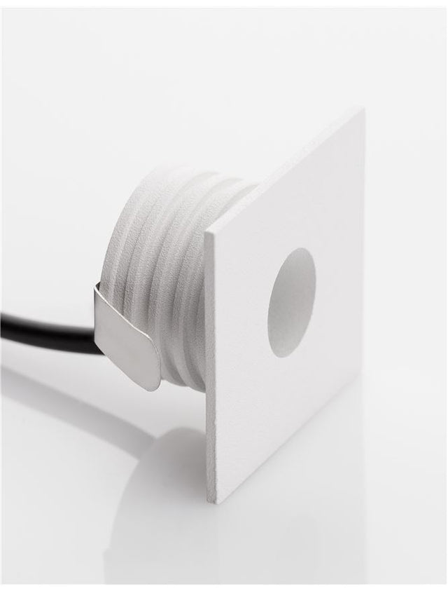 PASSAGIO White Aluminium LED 1 Watt 41,36Lm 3000K 3 Volt 50Hz IP54 L: 3.9 W: 2.2 H: 3.9 cm Cut Out: 3.4 cm Cable Lenght 1.80m Connect it with driver 9020170