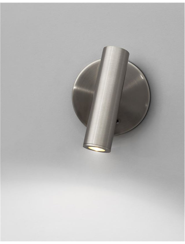 LAREDO Chrome Aluminium
Adjustable
Switch On/Off
LED Samsung 3 Watt
190Lm 3000K IP20
L: 11 W: 9 H: 11 cm Rotating & Adjustable