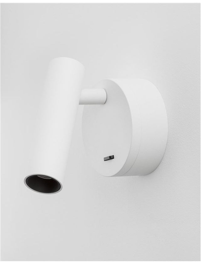 CLIP Sandy White Aluminium
LED Philips 3 Watt
Switch On/Off
190Lm 3000K IP20
D: 8 W: 3.4 H: 11 cm Rotating & Adjustable