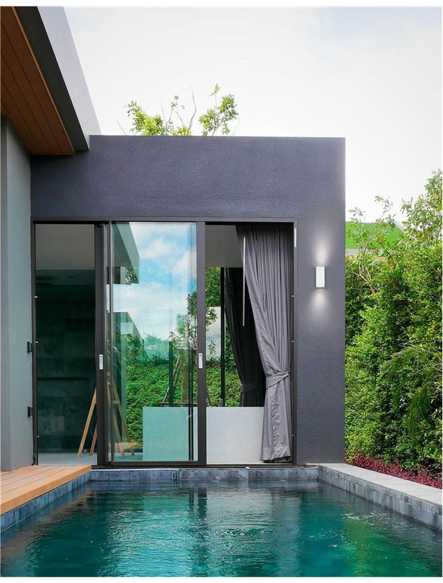 NERO Aluminium White & Glass Diffuser GU10 2x35 Watt L: 6.7 W: 8 H: 15 cm IP54