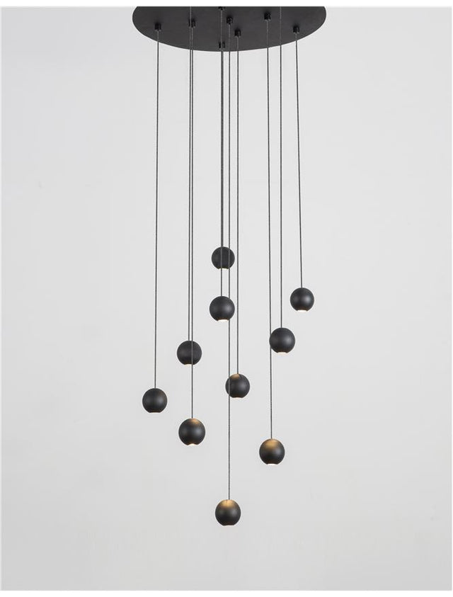 NOCCI Black Aluminium
Black Fabric Wire
LED 48 Watt 230 Volt
1902Lm 3000K IP20
D: 40.5 H: 150 cm Adjustable Height