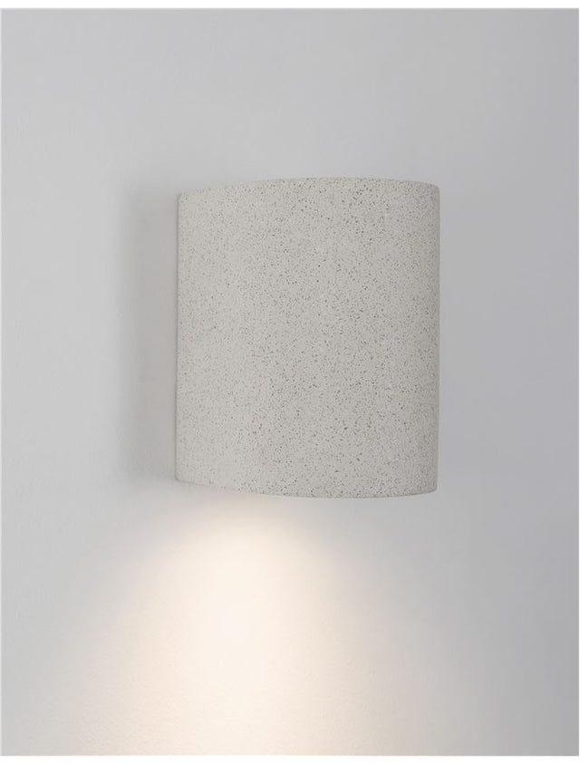 LIDO White Sandstone Glass Diffuser LED GU10 1x7 Watt IP65 100-240 Volt Bulb Excluded
Light Down D: 8.6 W: 10 H: 12 cm