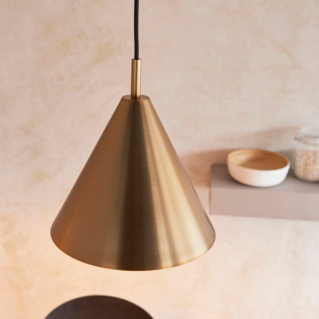 Cape Pendant
