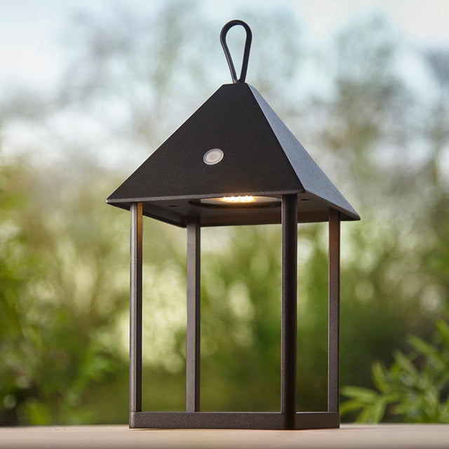 Hoot Medium Table