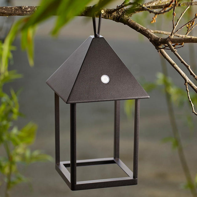 Hoot Medium Table