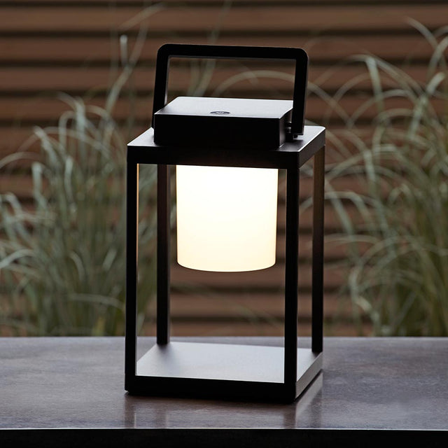 Voyage Table