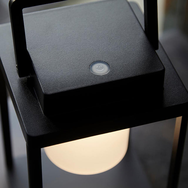 Voyage Table