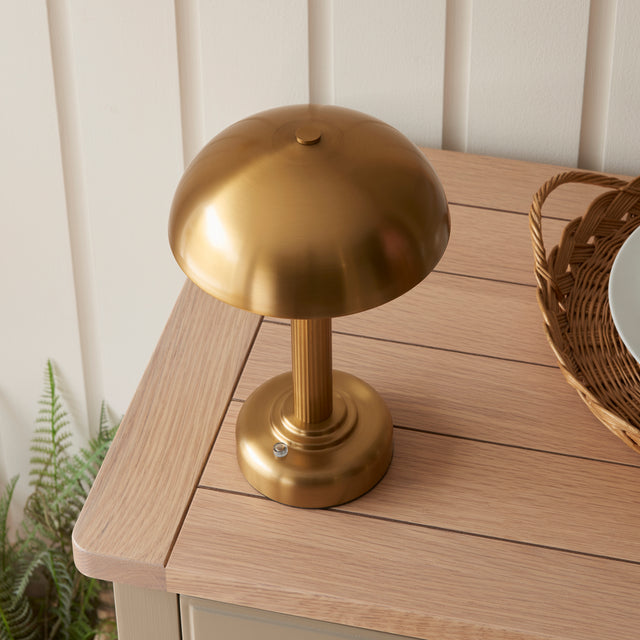 Bridport Rechargeable Table