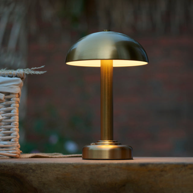 Bridport Rechargeable Table
