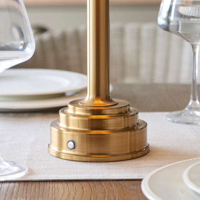 Upton Rechargeable Table Base