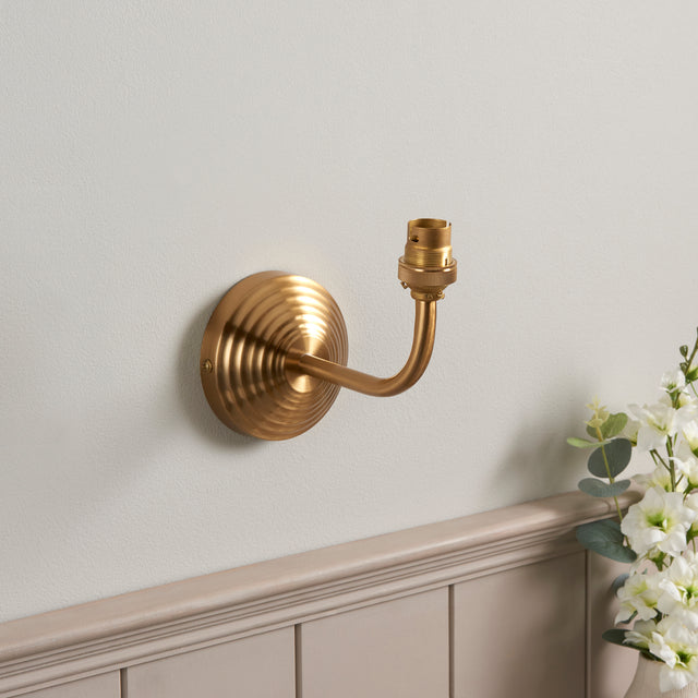 Obelisk Arc Wall Fitting