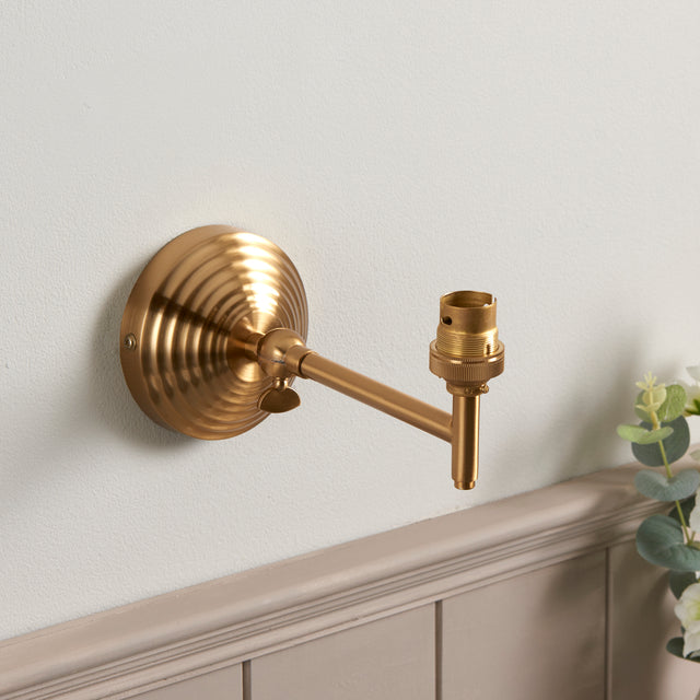 Obelisk Fold Wall Fitting