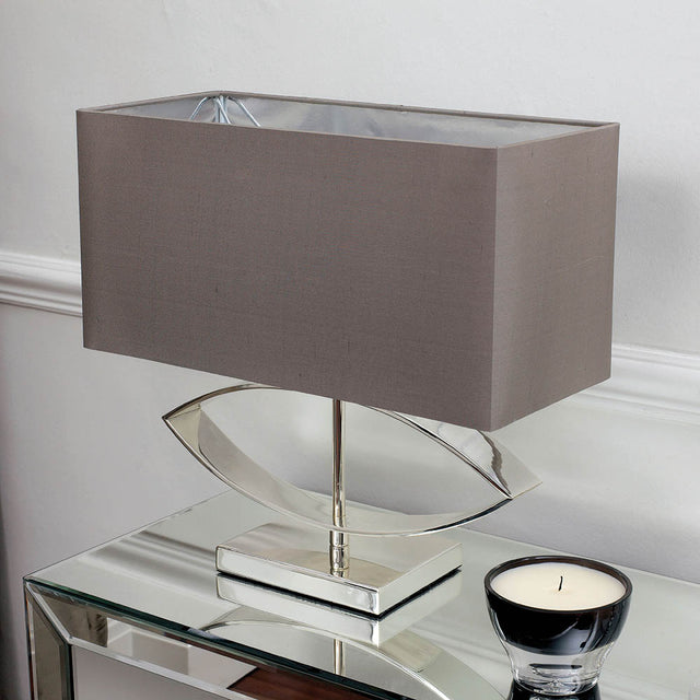 Tramini Table