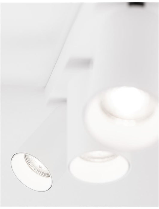 TOD Sandy White Aluminium LED GU10 3x10 Watt 220-240 Volt IP20 Bulb Excluded L: 55 W: 6 H: 12.7 cm Rotating & Adjustable